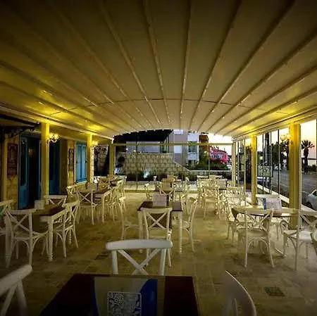 Ξενοδοχείο Karamela 3*