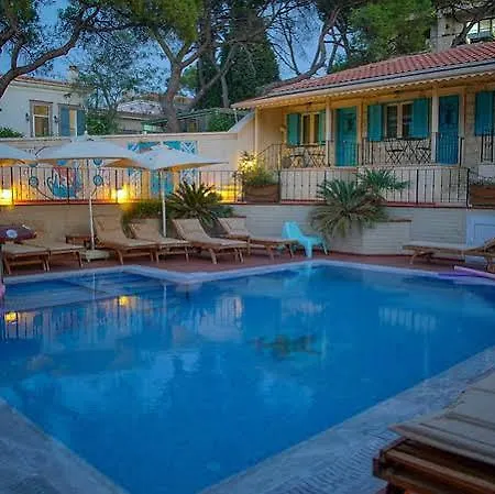 Hotel Karamela