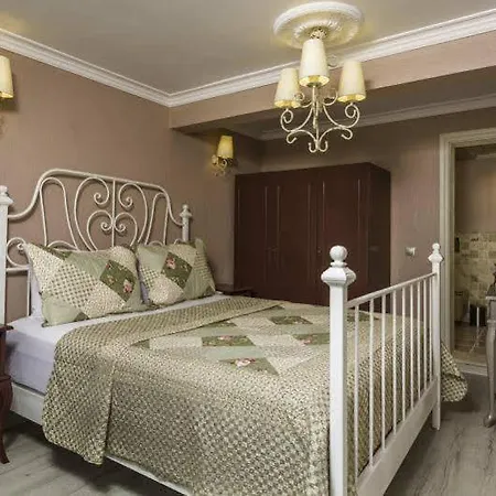 Ξενοδοχείο Karamela 3*