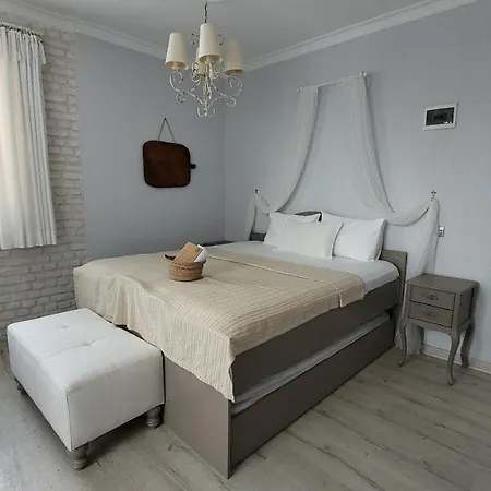 Karamela Hotel Ayvalı