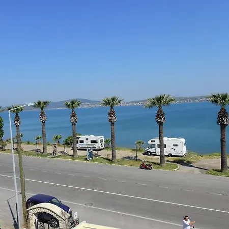 Ξενοδοχείο Karamela 3*